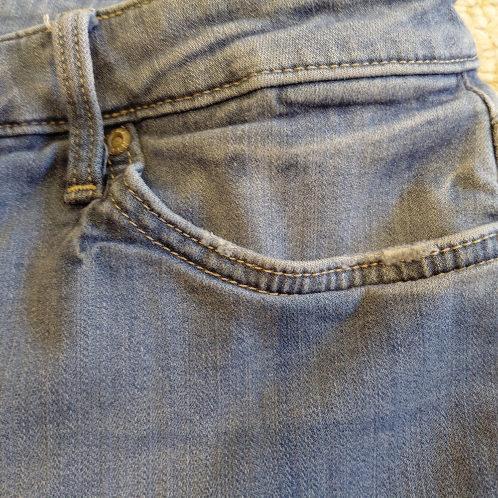 NYDJ Women's Slim Bootcut Jeans Light Blue Denim Size 10 Stretch Casual Comfy. - Picture 9 of 11